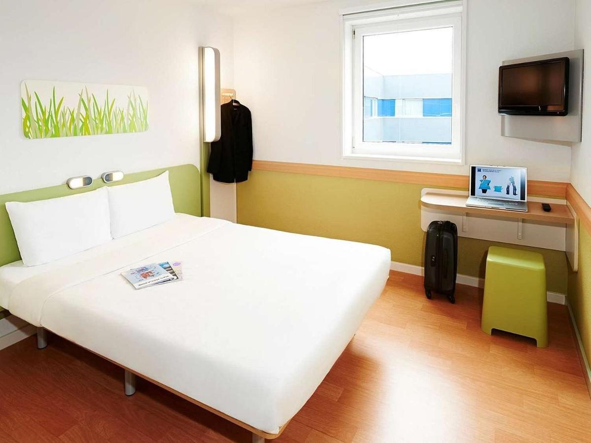 Ibis Budget Luebeck City Sued Exterior photo