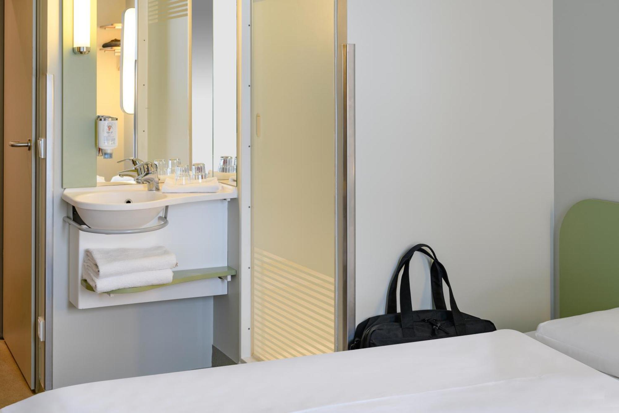 Ibis Budget Luebeck City Sued Exterior photo